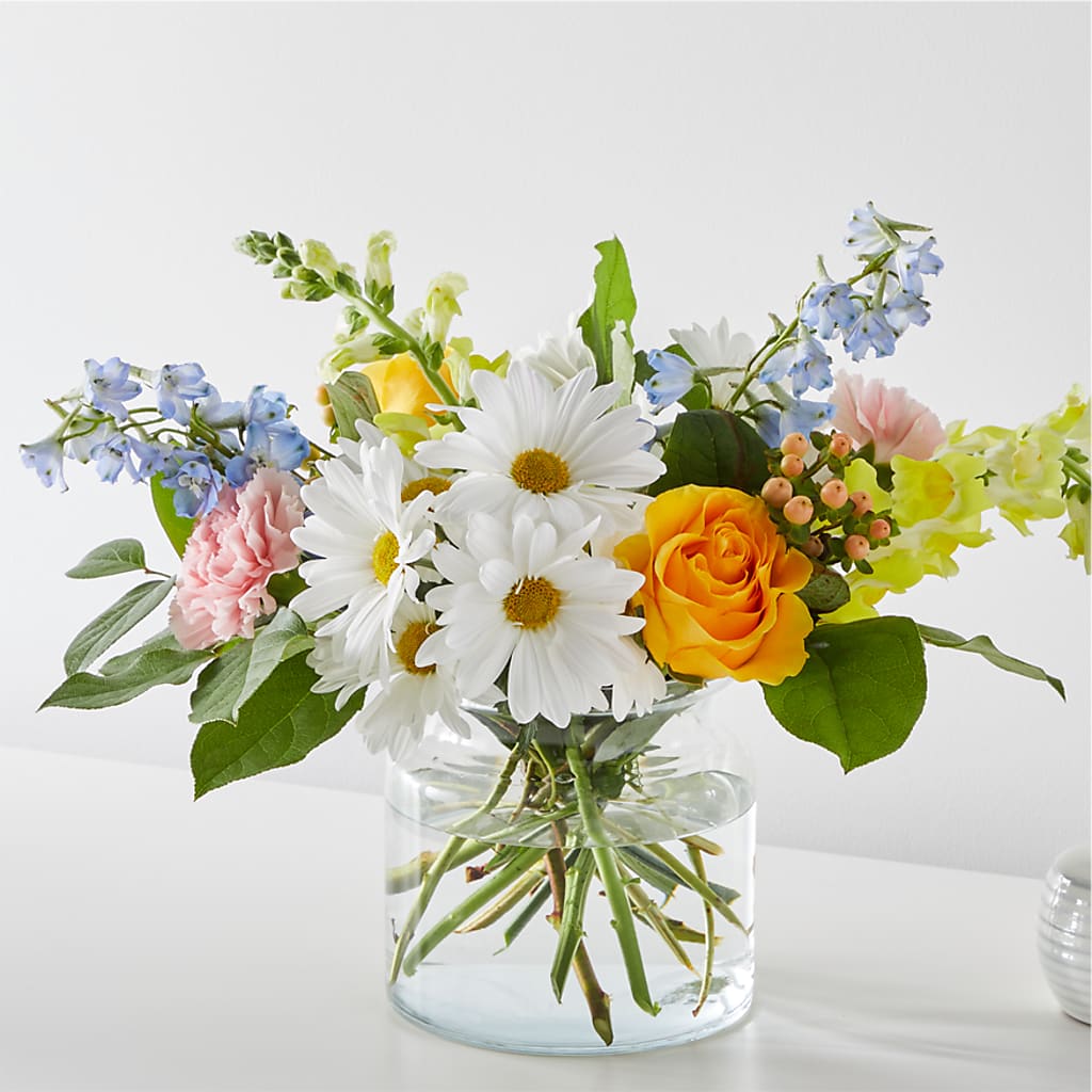Sun Salutation Bouquet – Double D Flower Shop, Mercedes TX