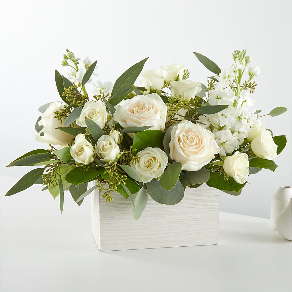 Fresh Linen Box Bouquet – Double D Flower Shop, Mercedes TX