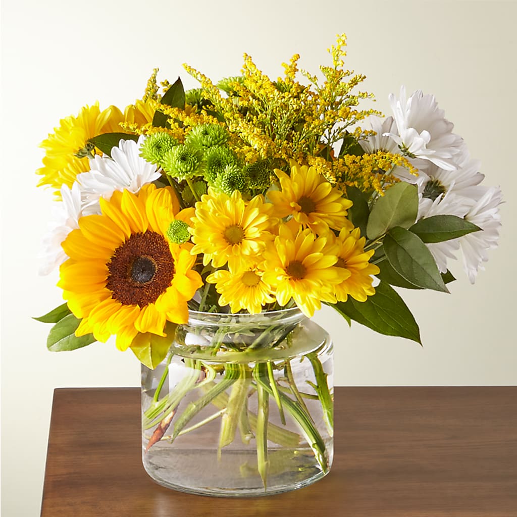 Hello Sunshine Bouquet – Double D Flower Shop, Mercedes TX