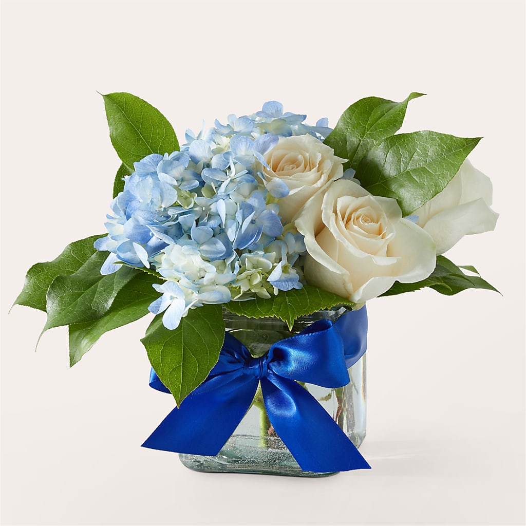 Sky Blue Delight Bouquet – Double D Flower Shop, Mercedes TX