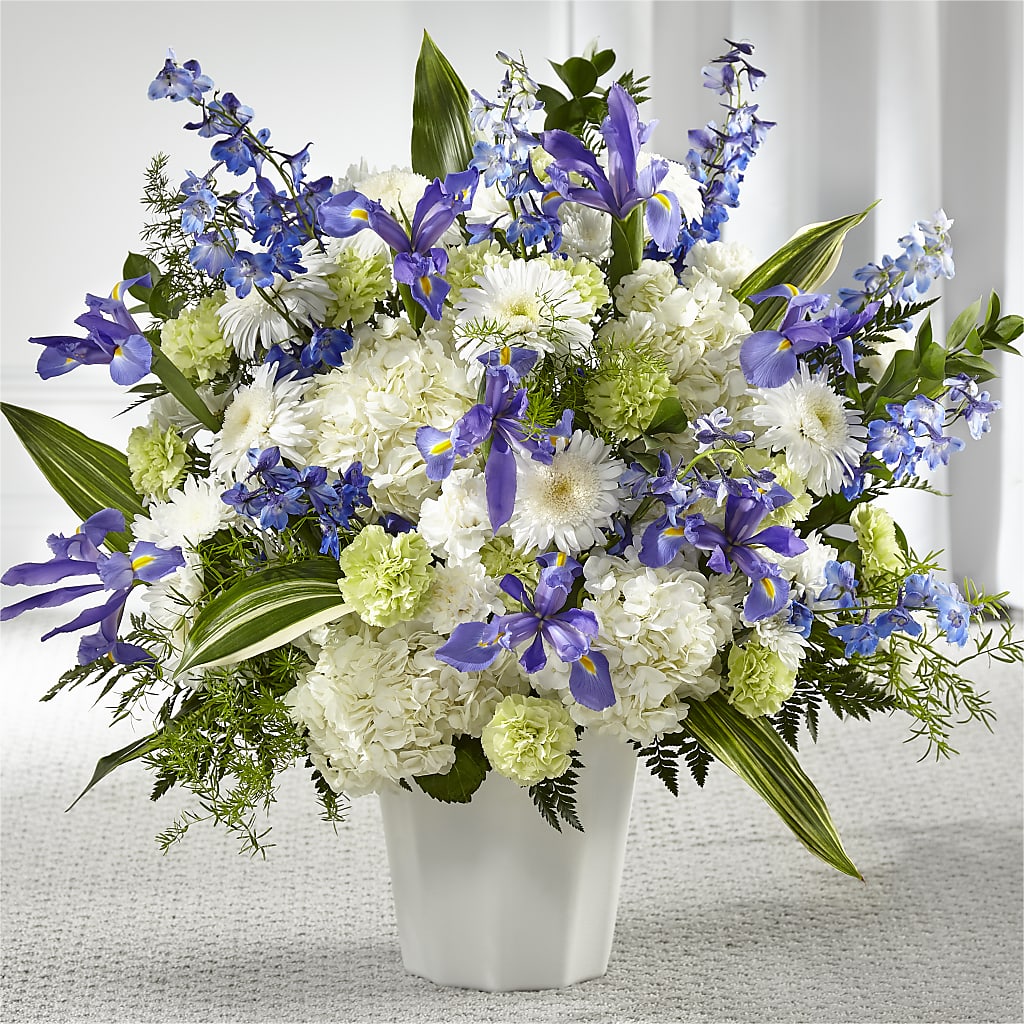 Soft Serenity Floor Basket – Double D Flower Shop, Mercedes TX