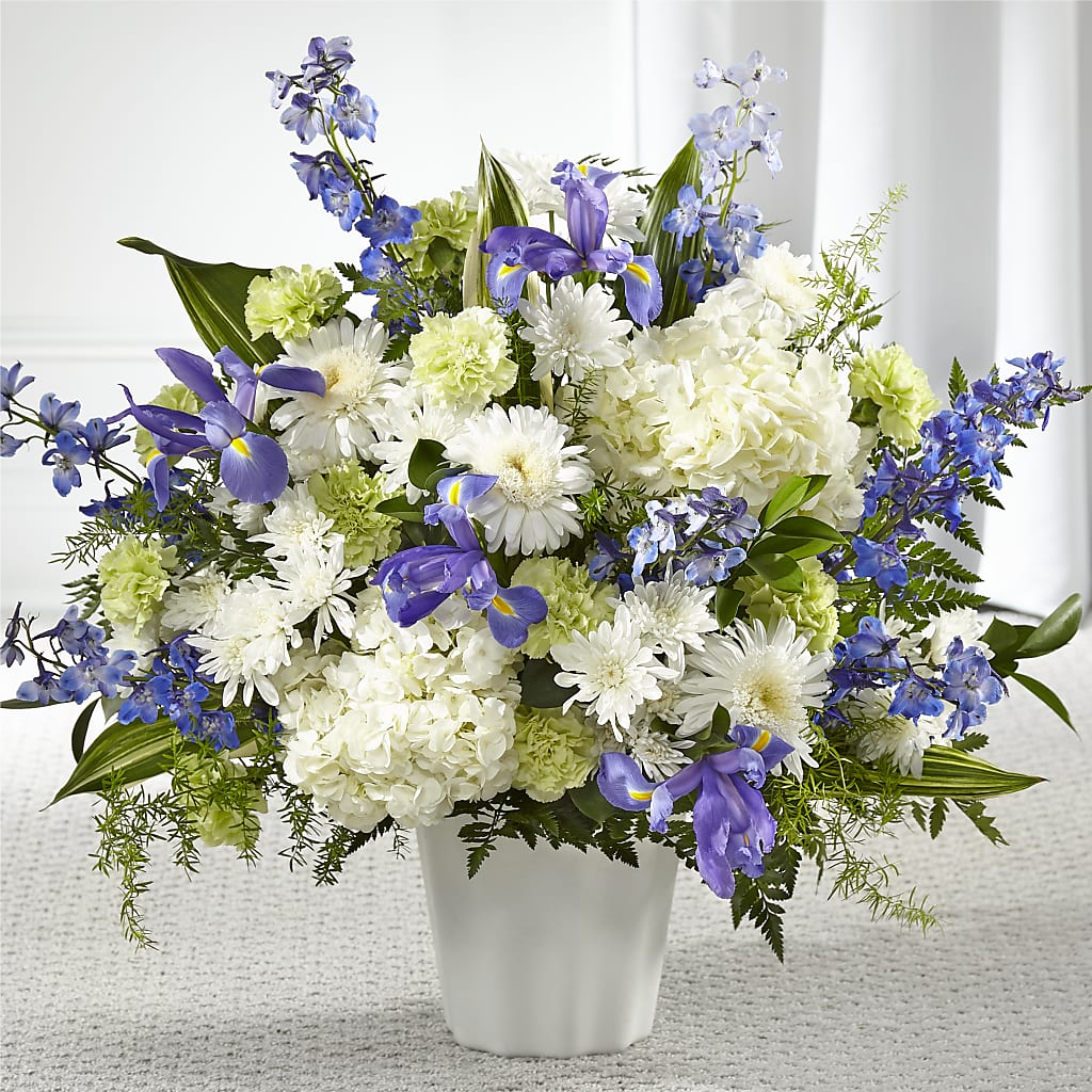 Soft Serenity Floor Basket – Double D Flower Shop, Mercedes TX