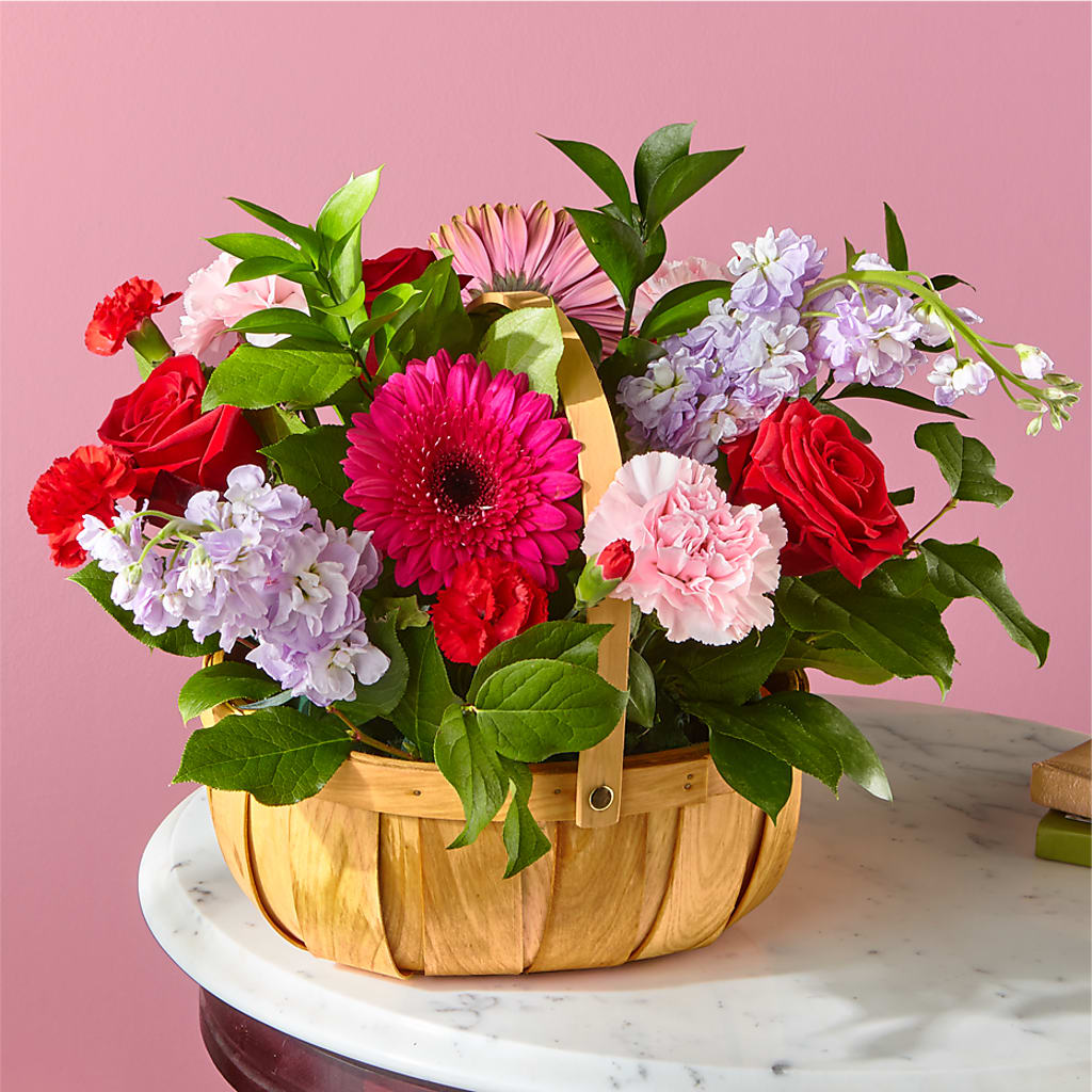 Pink Picnic Basket – Double D Flower Shop, Mercedes TX