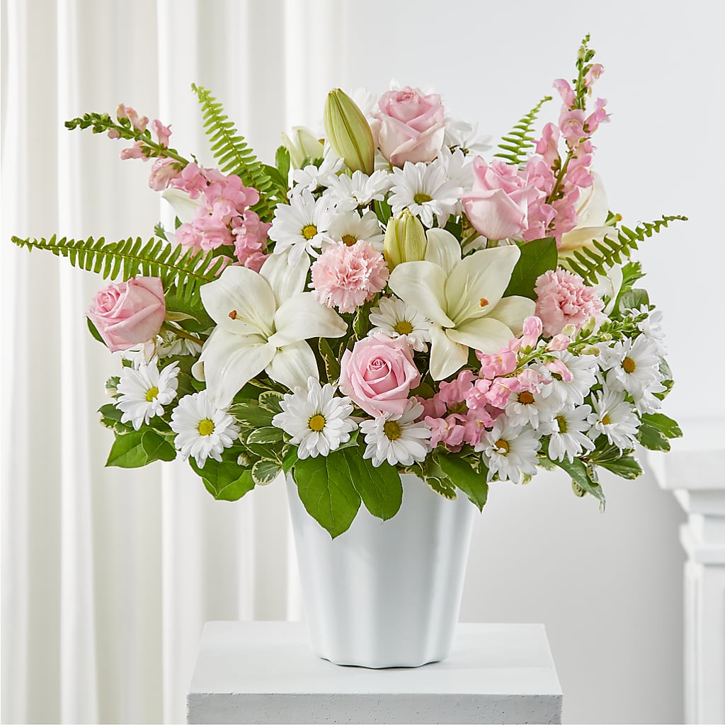 Soft Touch Tabletop Basket – Double D Flower Shop, Mercedes TX