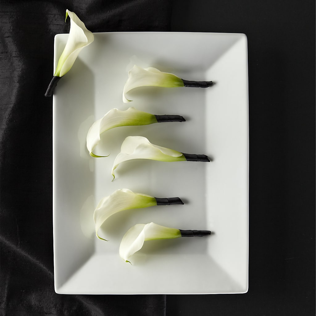 Calla Lily Promise Boutonniere – Double D Flower Shop, Mercedes TX