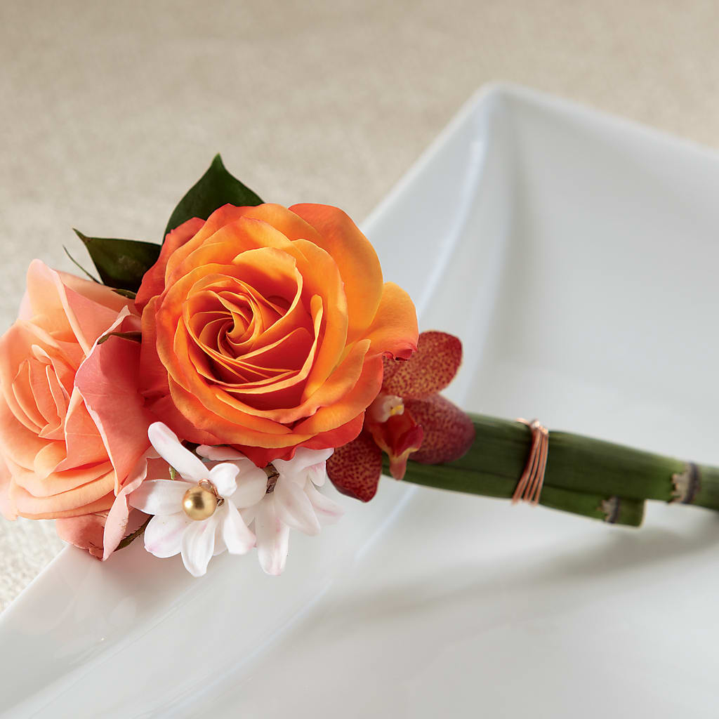 Sunset Dream Boutonniere – Double D Flower Shop, Mercedes TX