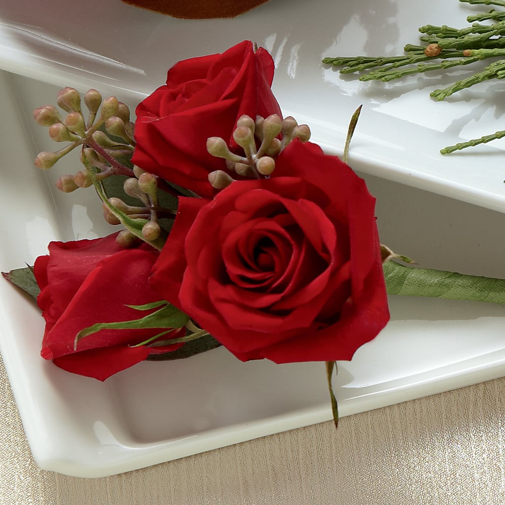 Red Spray Rose Boutonniere – Double D Flower Shop, Mercedes TX