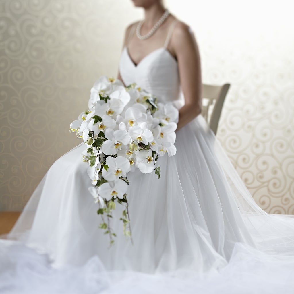 Classic White Bouquet – Double D Flower Shop, Mercedes TX