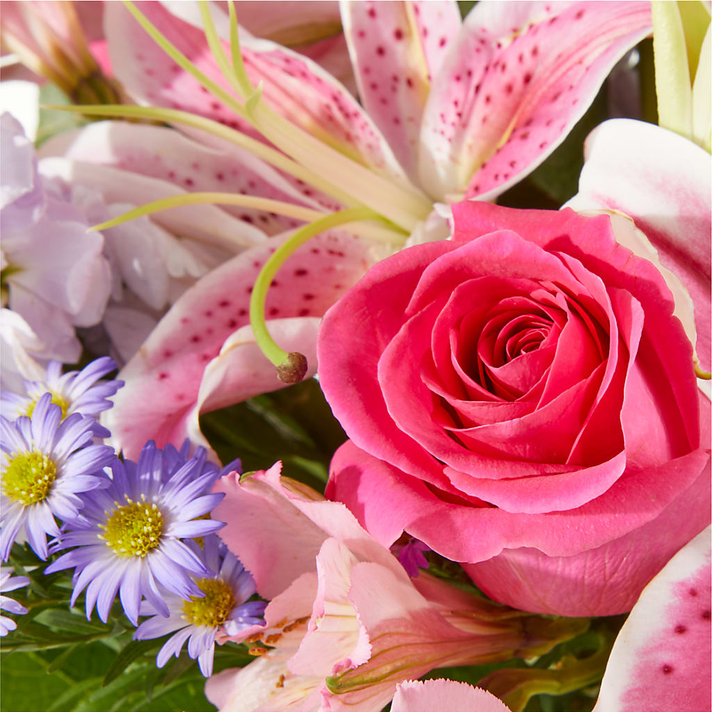 Pressing Petals Bouquet –  Double D Flower Shop, Mercedes TX