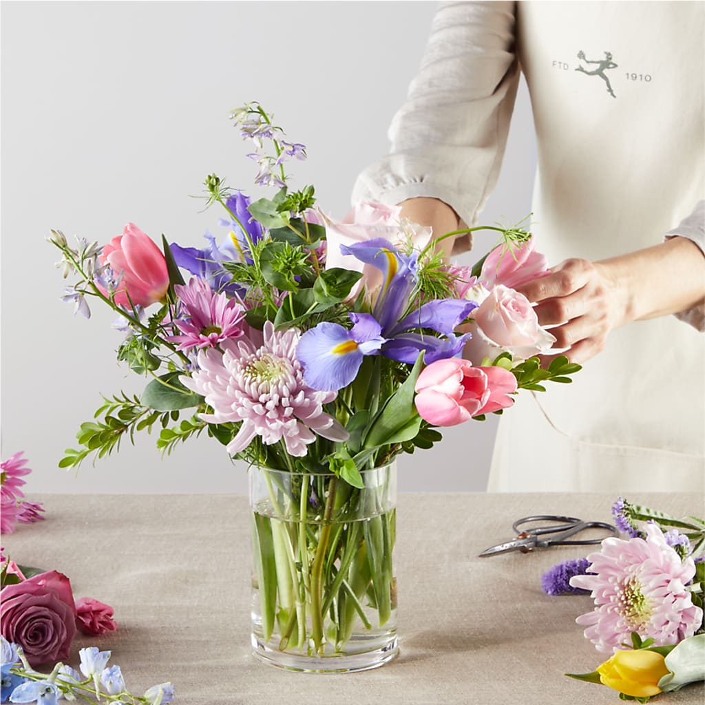 Pastel Tradition - A Florist Original –  Double D Flower Shop, Mercedes TX