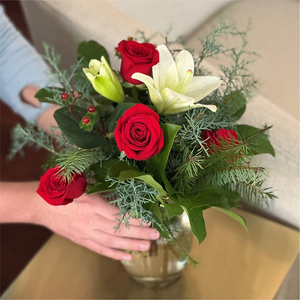 Glittering Lights Bouquet –  Double D Flower Shop, Mercedes TX
