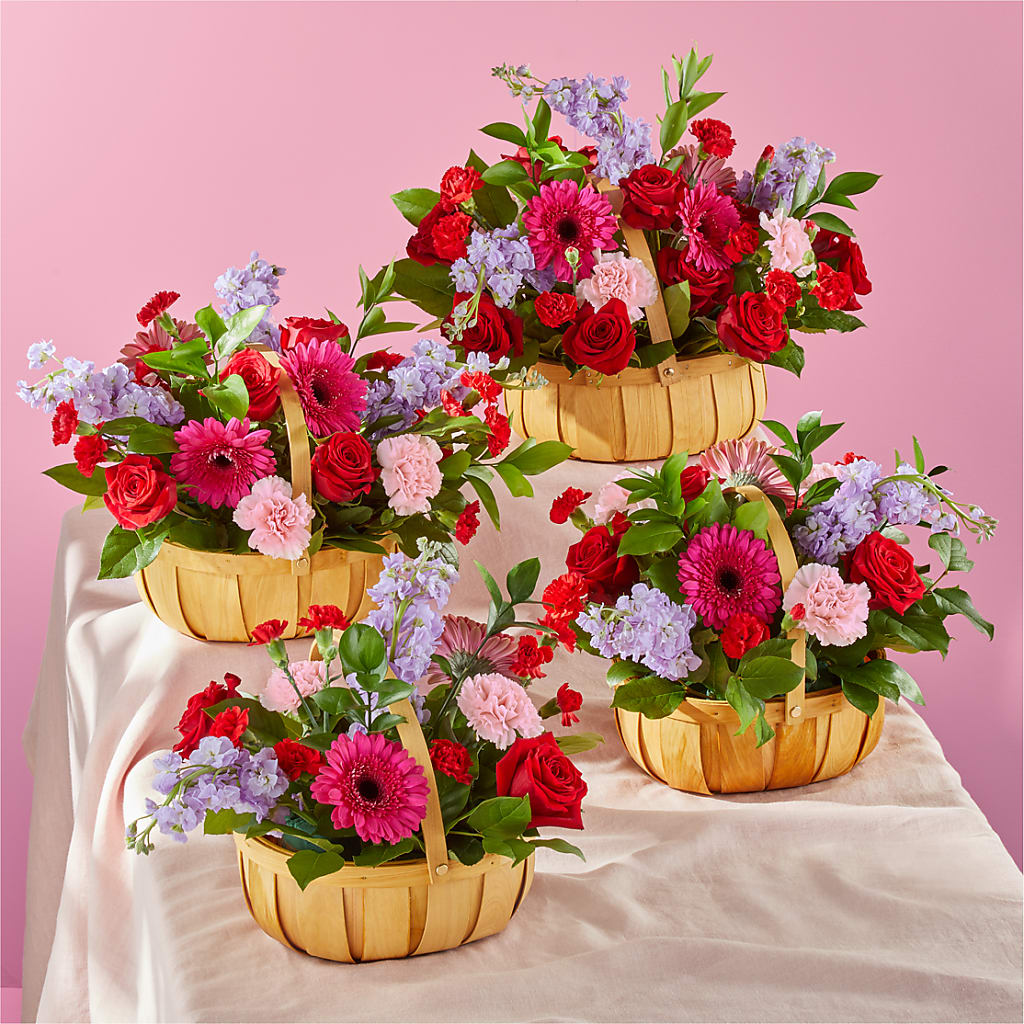 Pink Picnic Basket –  Double D Flower Shop, Mercedes TX