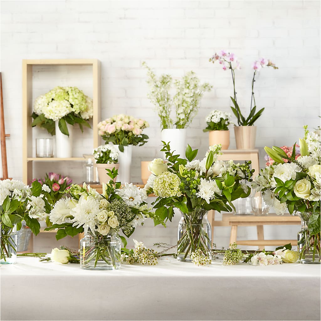 Classic Ivory – A Florist Original –  Double D Flower Shop, Mercedes TX