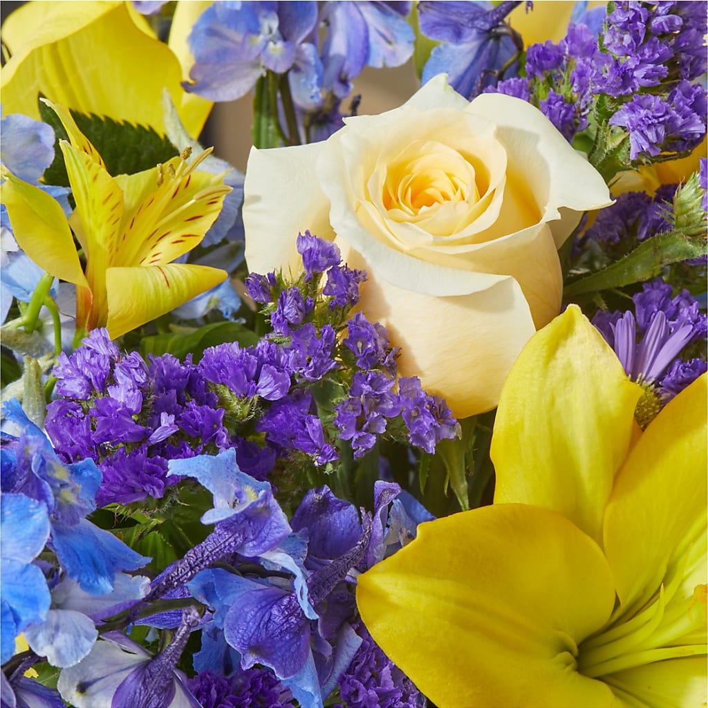 Limoncello Bouquet –  Double D Flower Shop, Mercedes TX