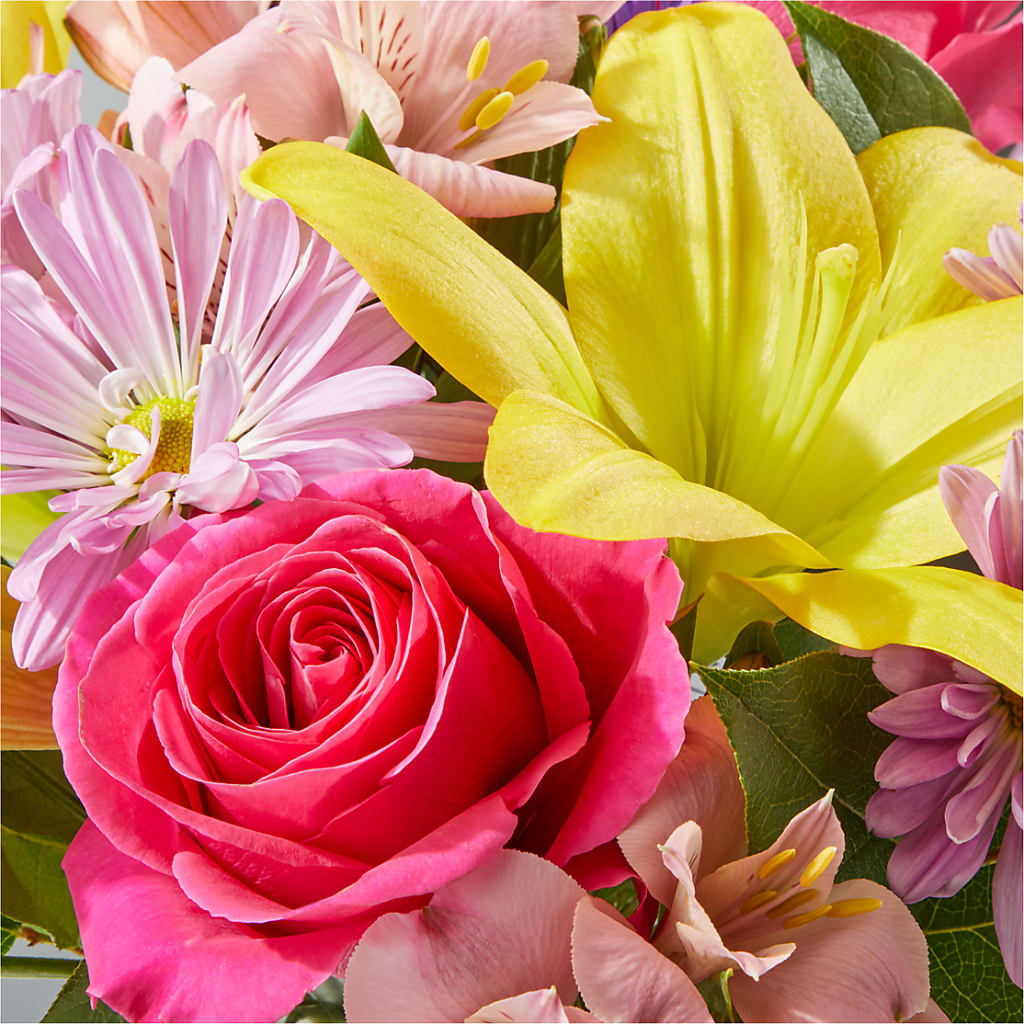 Sprinkles Bouquet –  Double D Flower Shop, Mercedes TX
