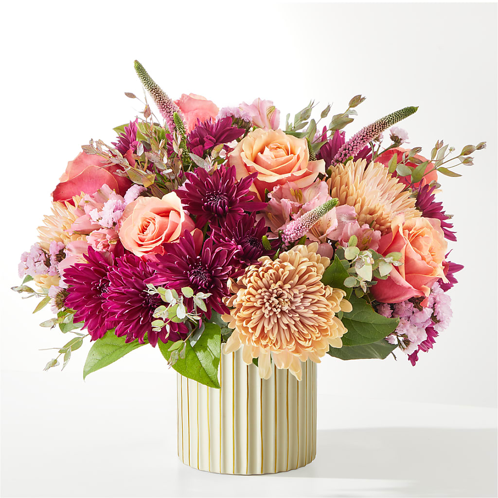 Berry Cobbler Bouquet with Ivory Vase –  Double D Flower Shop, Mercedes TX