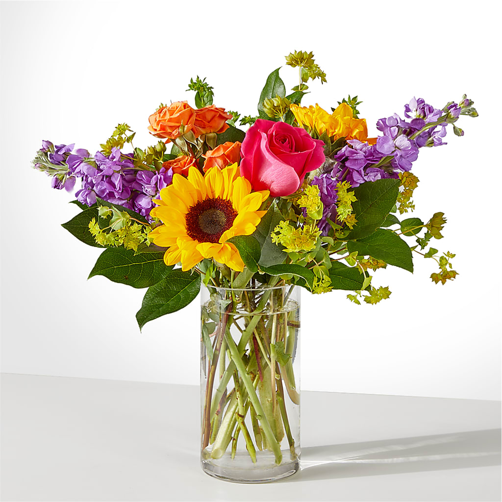 Vibrant Greetings Bouquet –  Double D Flower Shop, Mercedes TX