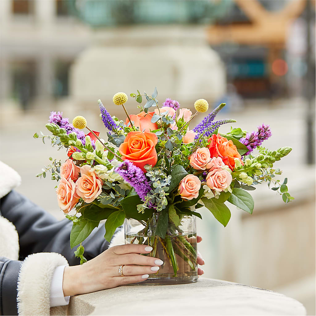 The Standout Bouquet –  Double D Flower Shop, Mercedes TX