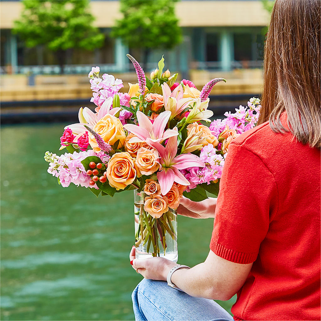 Bisous Bouquet –  Double D Flower Shop, Mercedes TX
